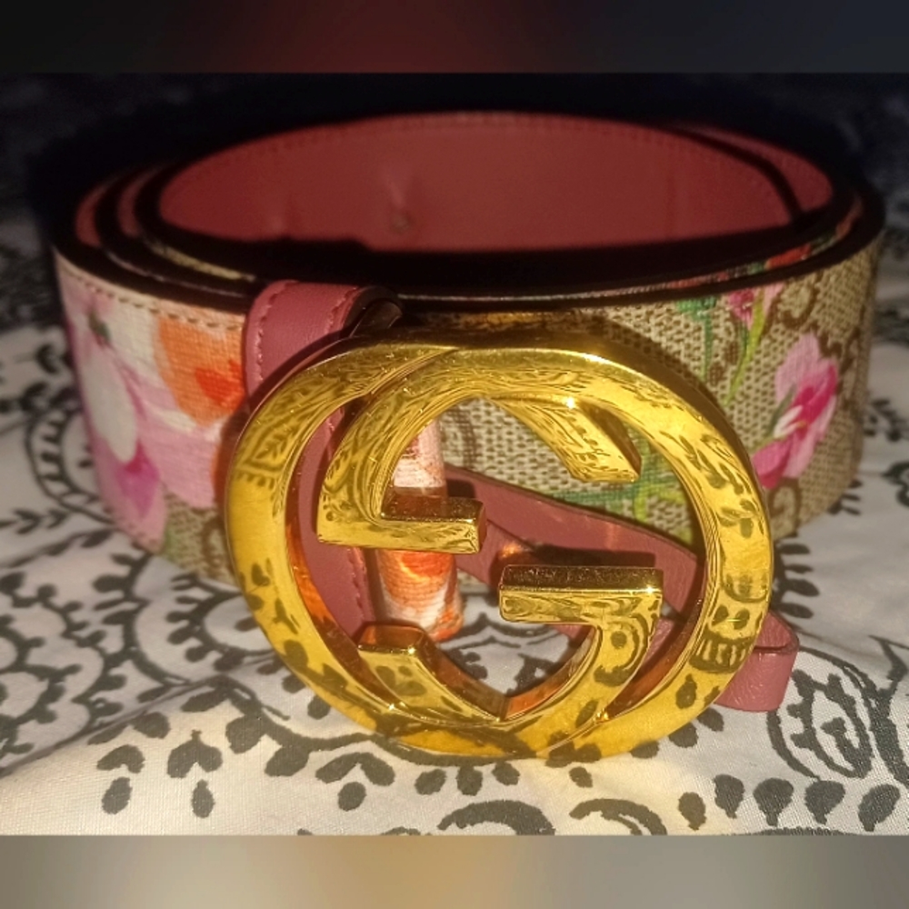Gucic belt
